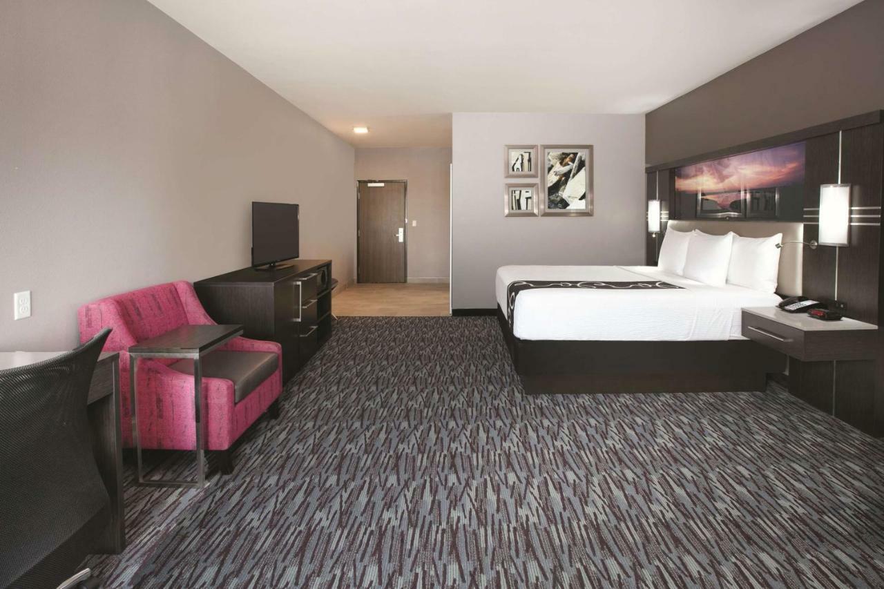 La Quinta By Wyndham Amarillo Airport Hotel Exterior photo