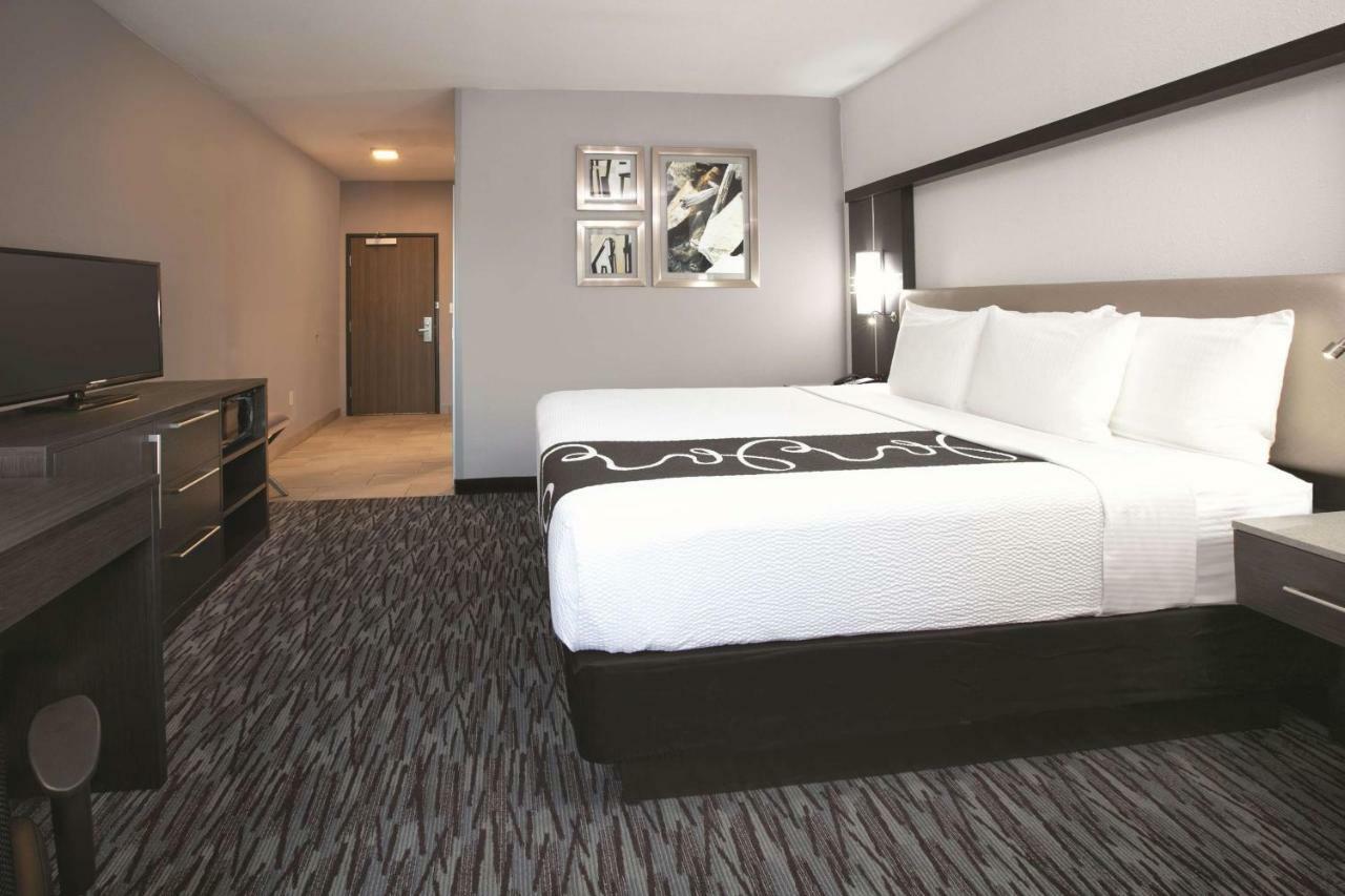 La Quinta By Wyndham Amarillo Airport Hotel Exterior photo